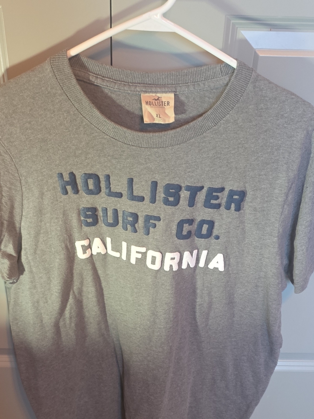Hollister Gray Tee with Navy & White 'Hollister Surf Co. California' Graphic
